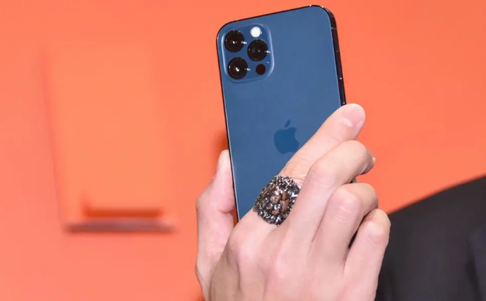内江苹果手机维修分享iPhone12系列重启方法教程 